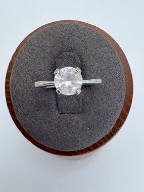 Cubic Zirconia Prong Set Band Statement Ring VTG Sterling Silver 925 Size 6